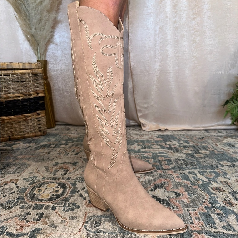 Oasis Society - Cedar Wood colored Pointed Toe Western Boots
